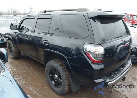 2021 Toyota 4Runner Trd Off Road Premium from USA, damaged, VIN JTERU5JR1M5945260